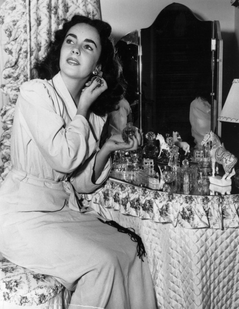 Mothic Flights And Flutterings Elizabeth Taylor C 1940s Elizabeth Taylor C 1940s